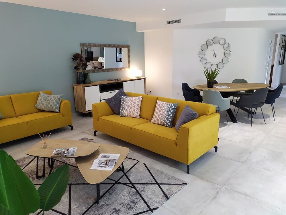 Salon moderne jaune gris élégant décoration intérieure design